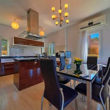 With Sea View And Pool Hans * Kas