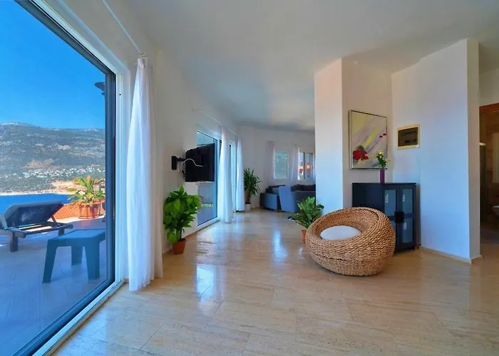 With Sea View And Pool Hans Вілла *