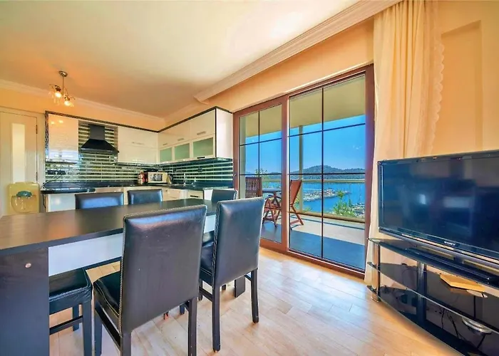 With Sea View And Pool Hans