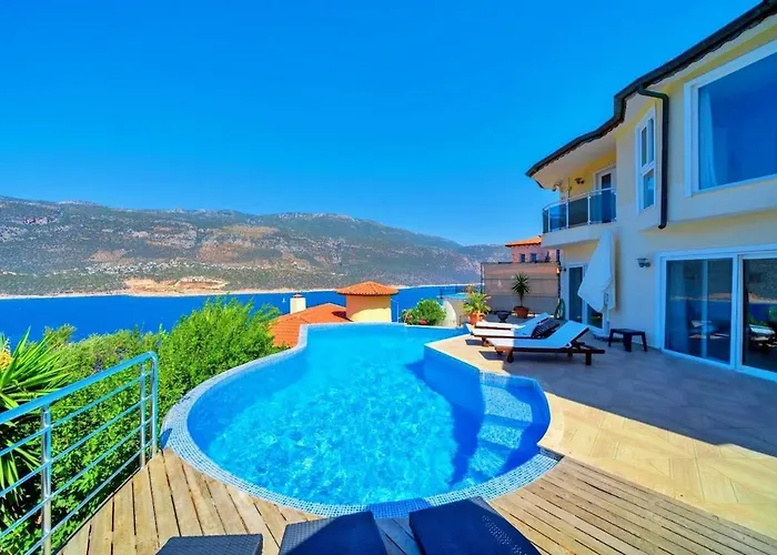 With Sea View And Pool Hans Вілла Каш