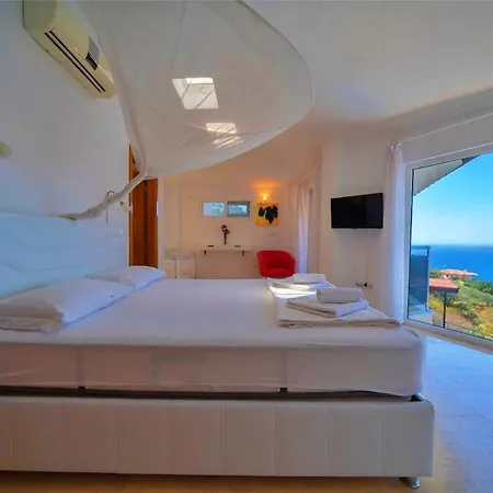 With Sea View And Pool Hans 别墅 卡斯